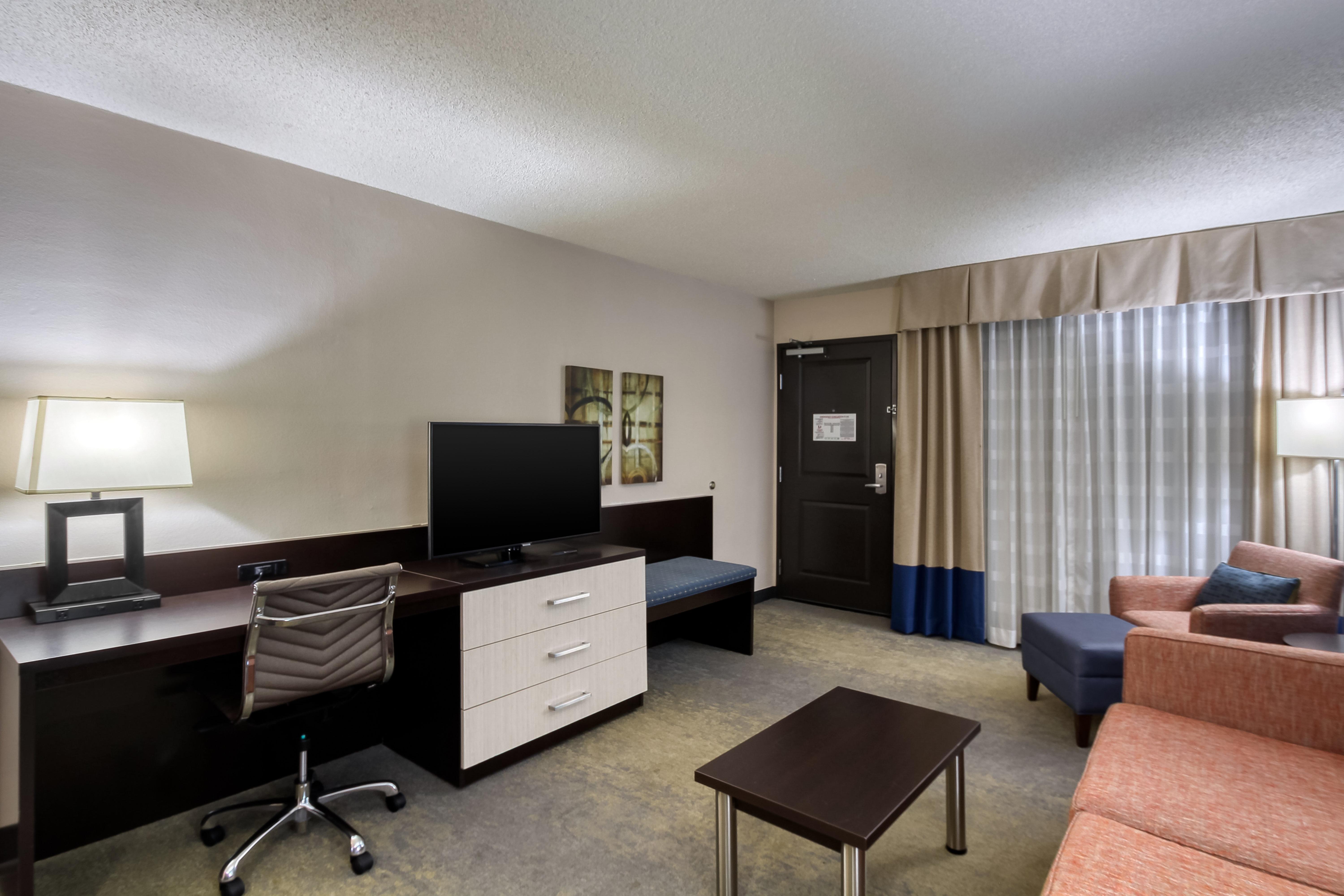 College Park Holiday Inn & Suites Atlanta Airport North By Ihg מראה חיצוני תמונה