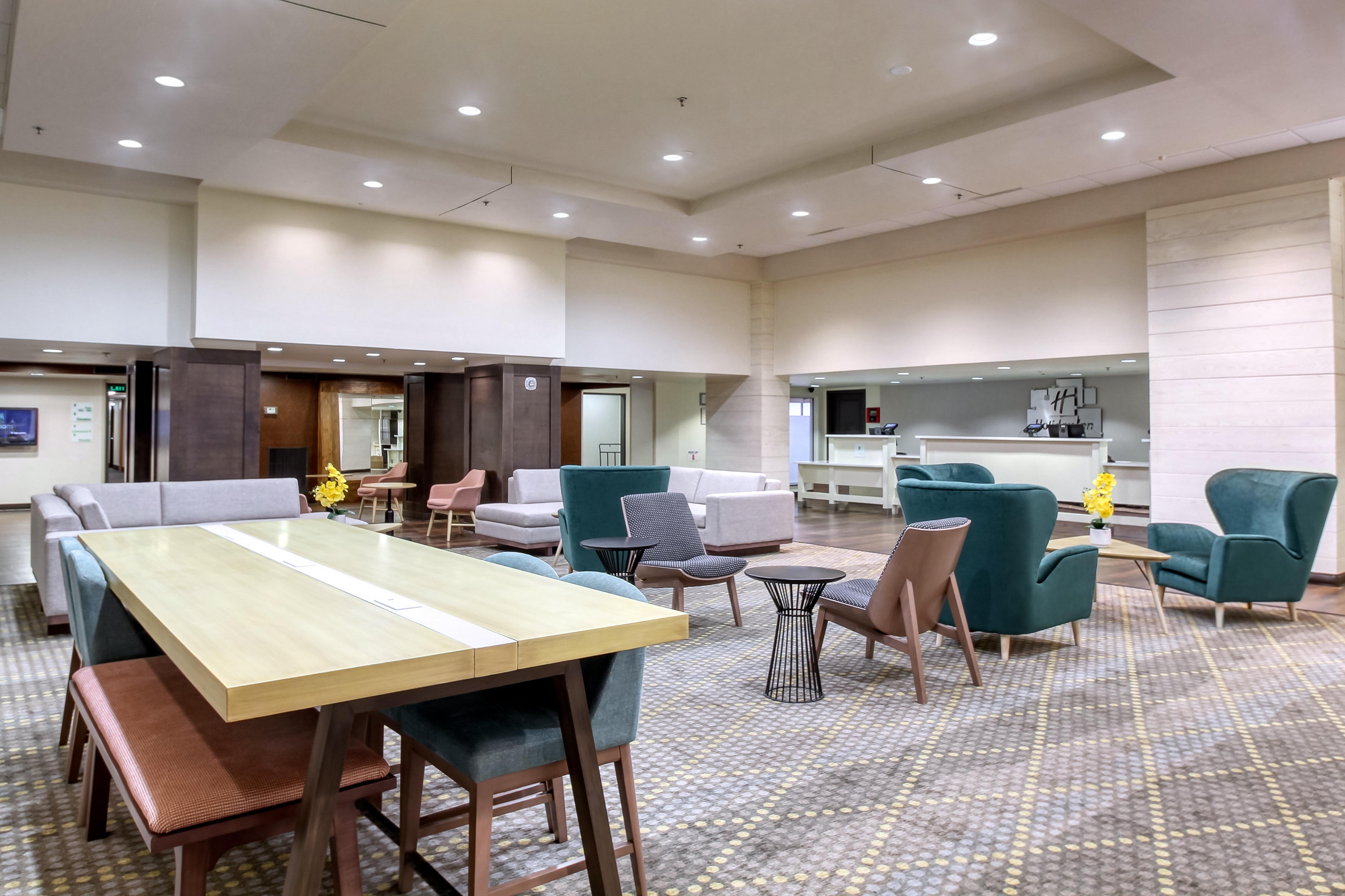 College Park Holiday Inn & Suites Atlanta Airport North By Ihg מראה חיצוני תמונה