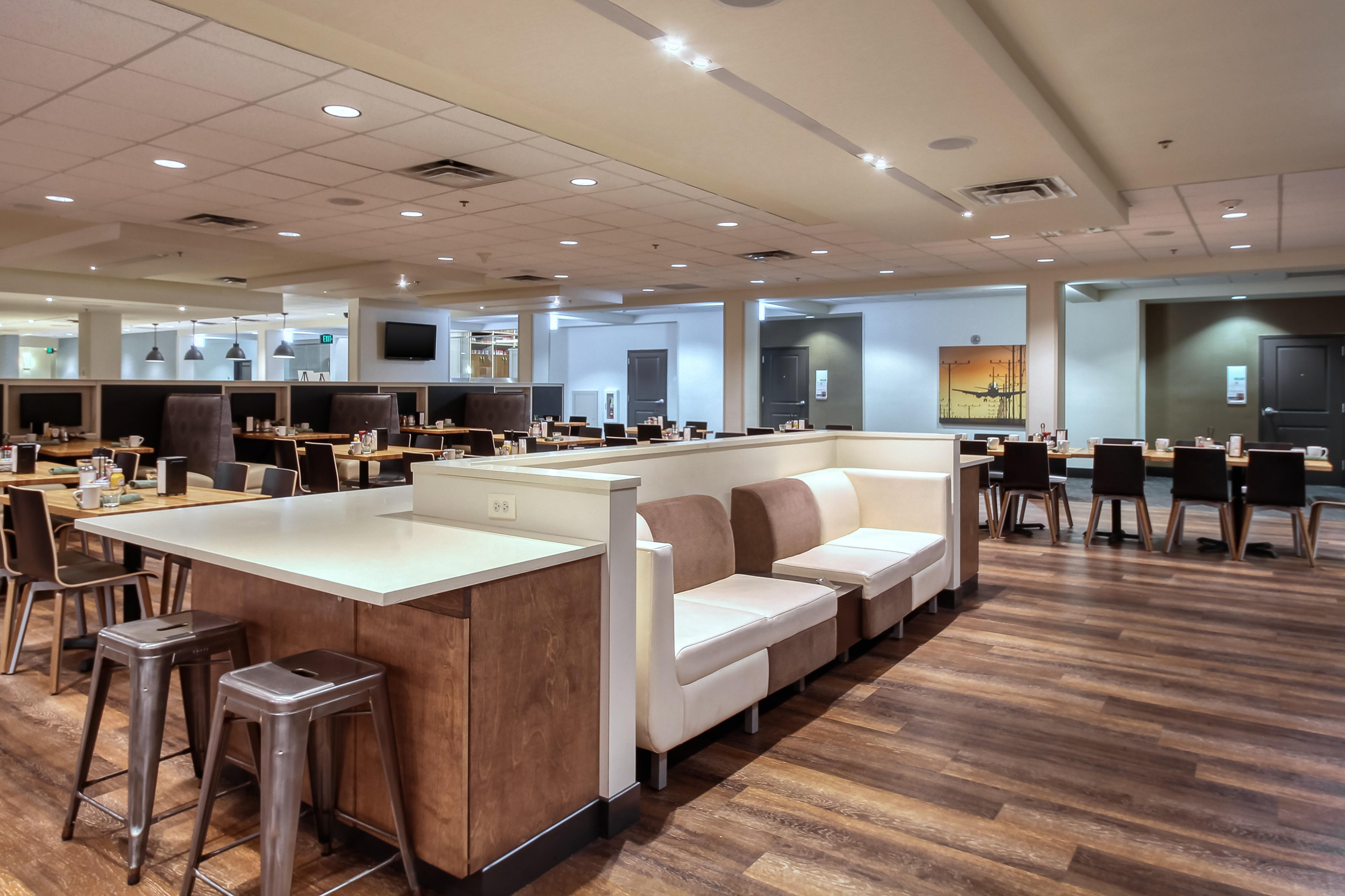 College Park Holiday Inn & Suites Atlanta Airport North By Ihg מראה חיצוני תמונה