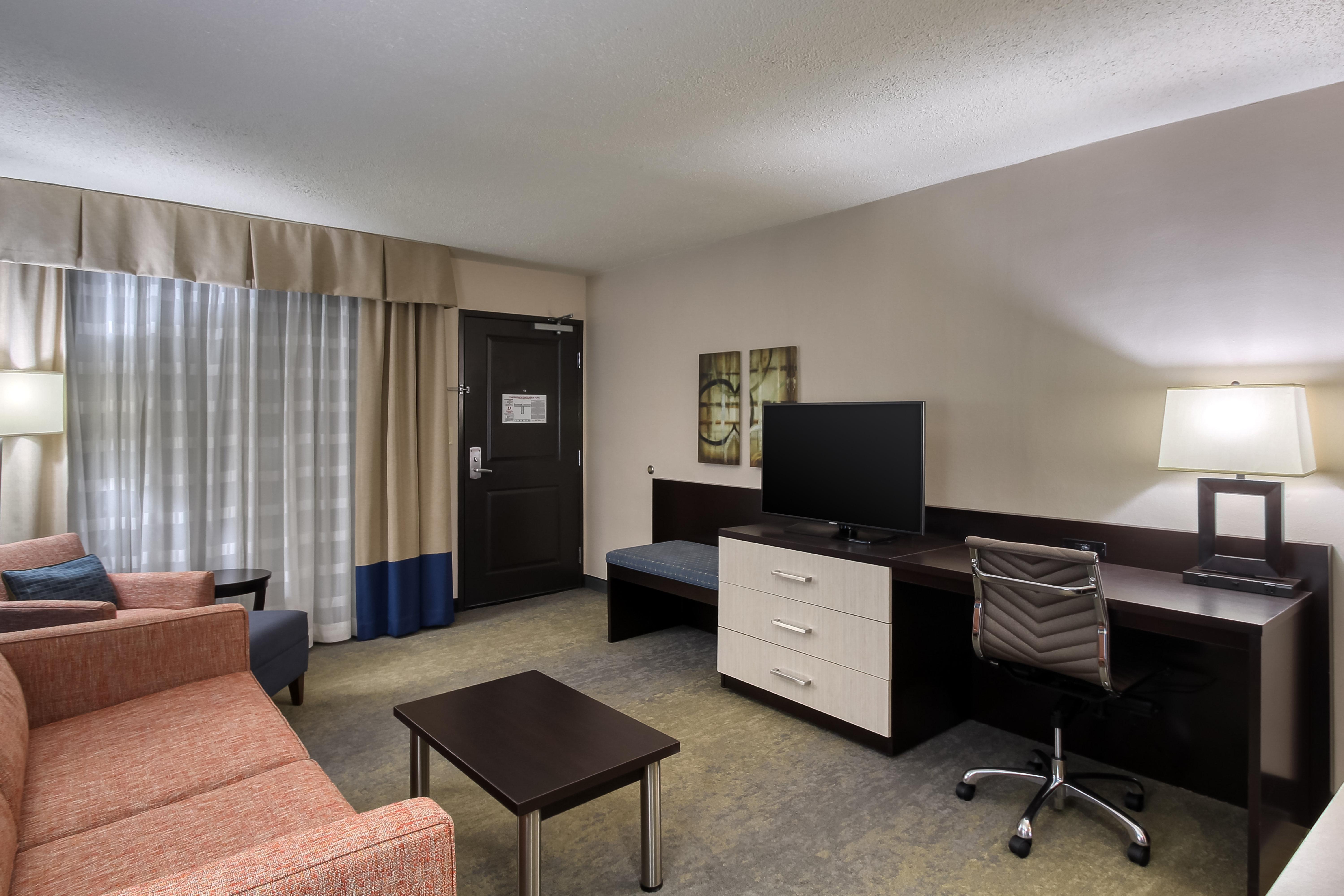 College Park Holiday Inn & Suites Atlanta Airport North By Ihg מראה חיצוני תמונה