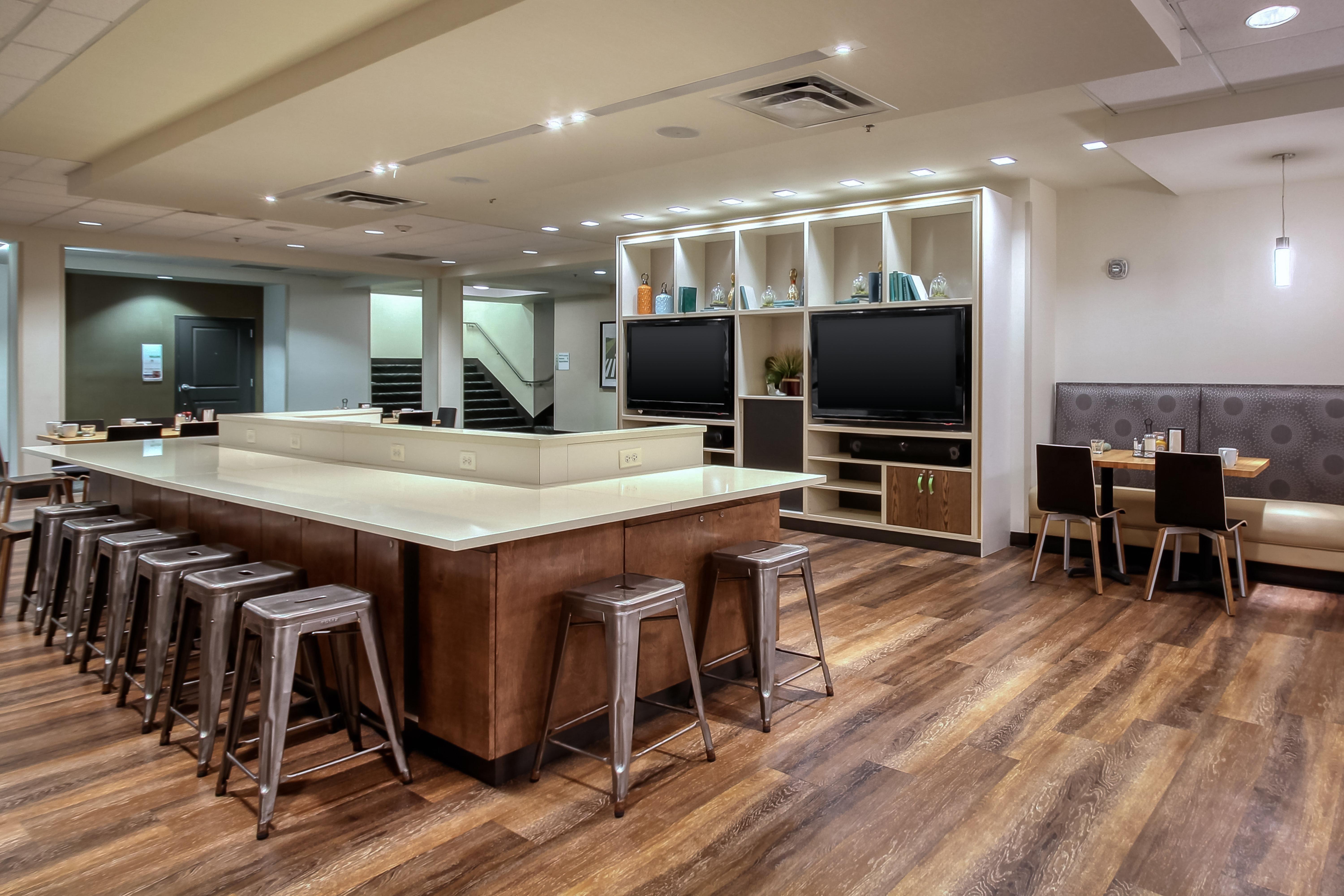 College Park Holiday Inn & Suites Atlanta Airport North By Ihg מראה חיצוני תמונה