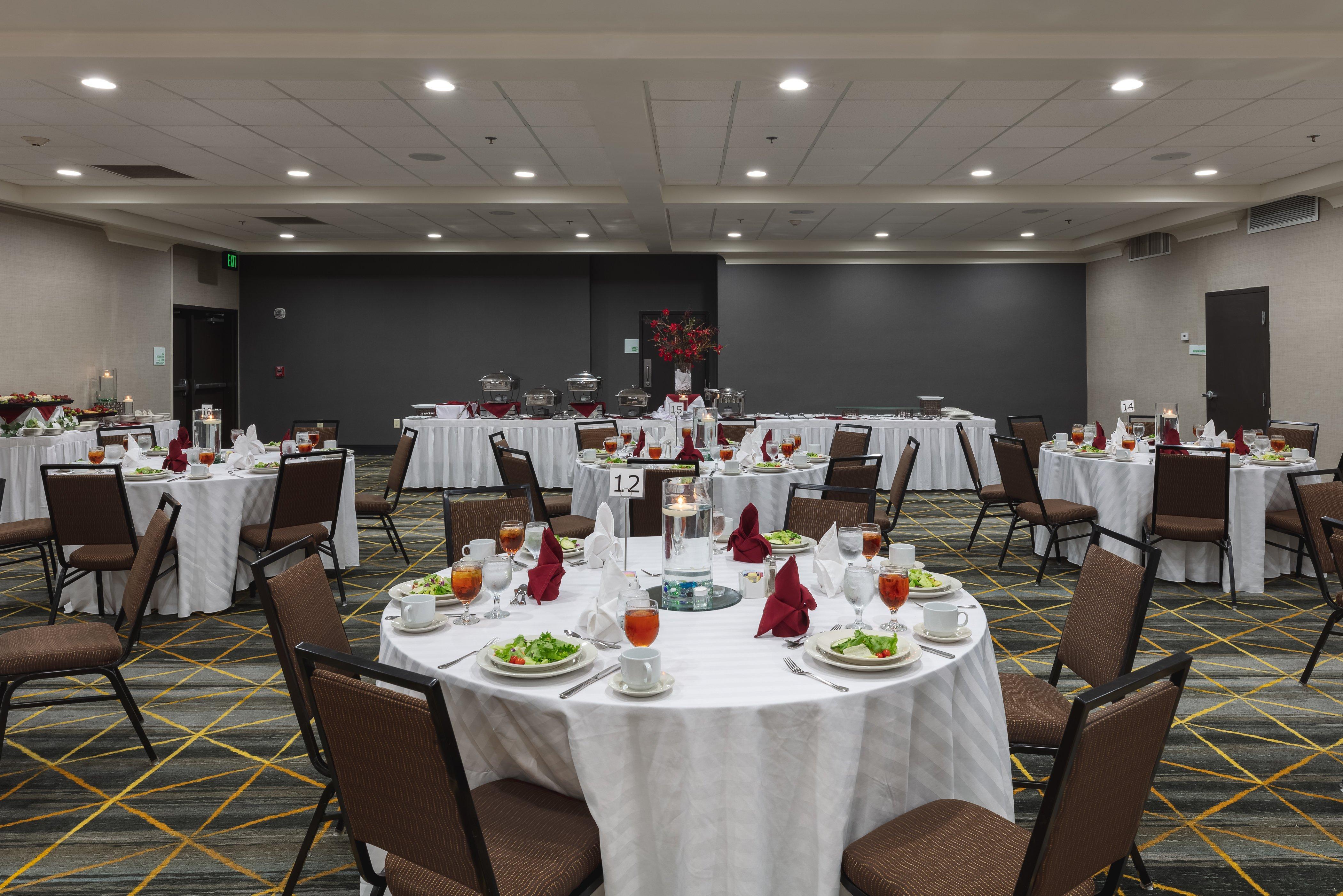College Park Holiday Inn & Suites Atlanta Airport North By Ihg מראה חיצוני תמונה